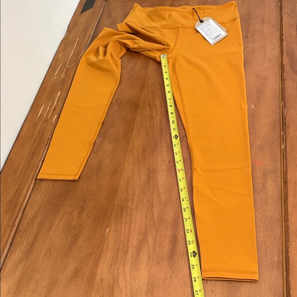 Prana NWT Chakara Mid Rise Mustard Yellow Leggings Size Medium - Picture 7 of 13